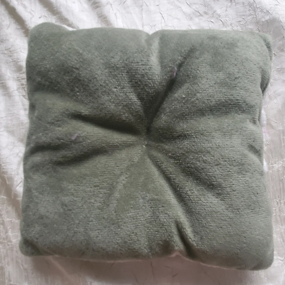 Plush small animal hideout